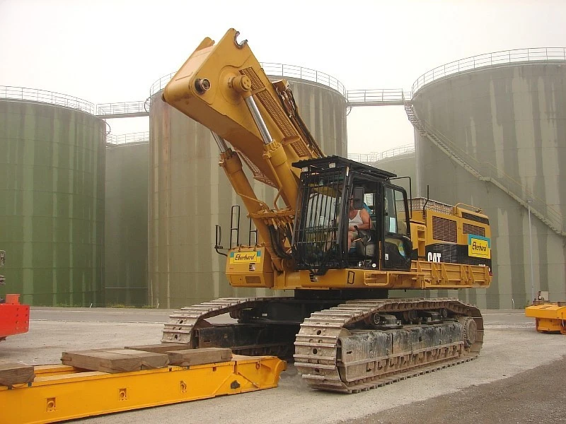 Modular Trailer for 200 Ton Crawle Crane Transporation application Modular Trailer for 200 Ton Crawle Crane Transporation application